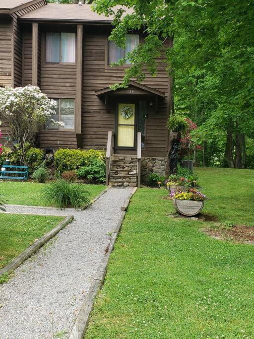 J.Creek Retreat, Creekside Townhouse +1 Car Garage Villa Maggie Valley Luaran gambar