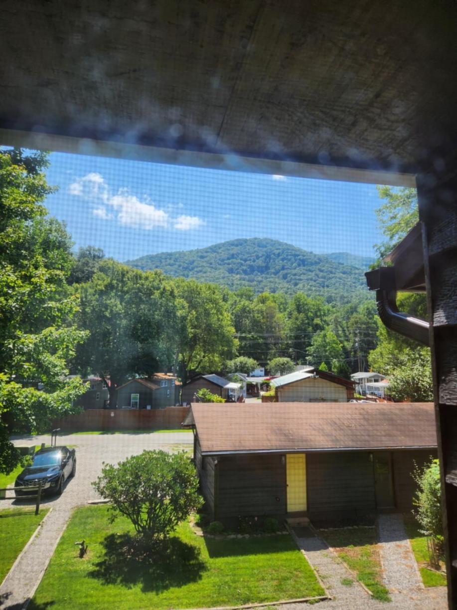 J.Creek Retreat, Creekside Townhouse +1 Car Garage Villa Maggie Valley Luaran gambar